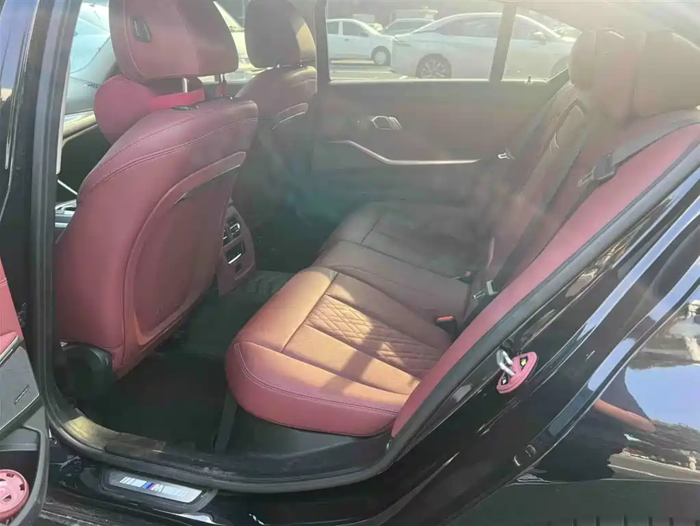 BMW 3 Series 2025 330Li M Sports Night Package купить на сайте DeffCars