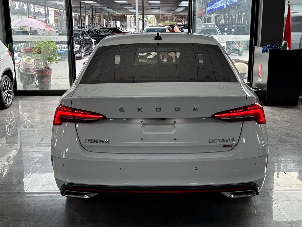 Octavia 2023 PRO TSI280 Exclusive Edition купить на сайте DeffCars
