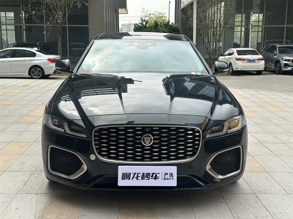 Jaguar XFL 2021 XFL 2.0T P250 two-wheel drive exclusive luxury version купить на сайте DeffCars
