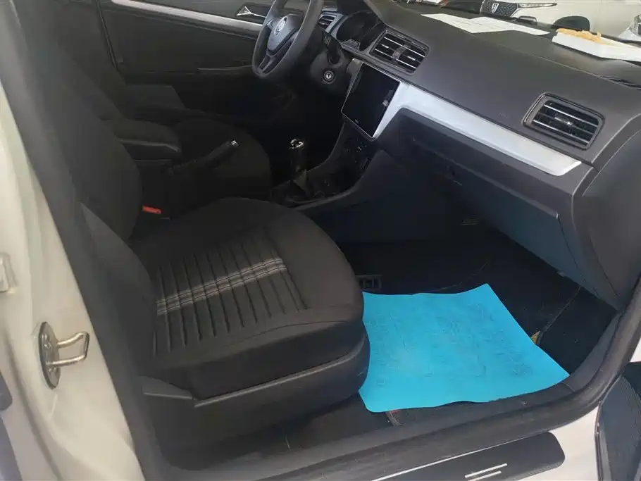 Lavida 2019 Lavida Qihang 1.5L Manual Fashion Edition National VI купить на сайте DeffCars
