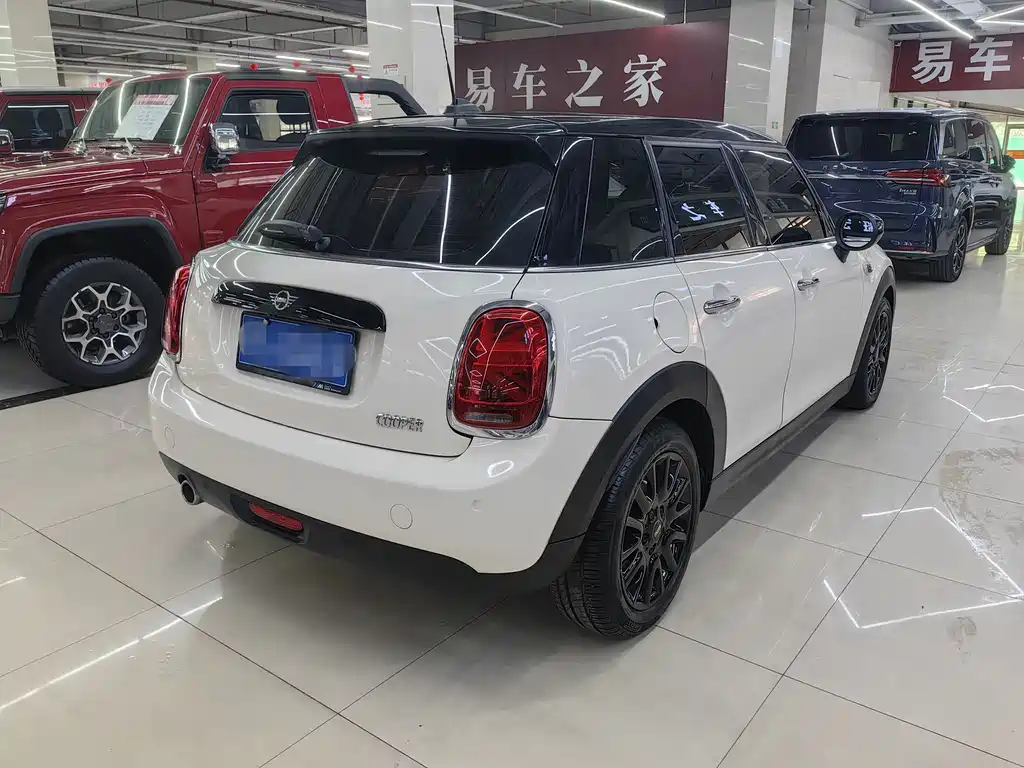 MINI 2021 1.5T COOPER Classic Five-Door Edition купить на сайте DeffCars