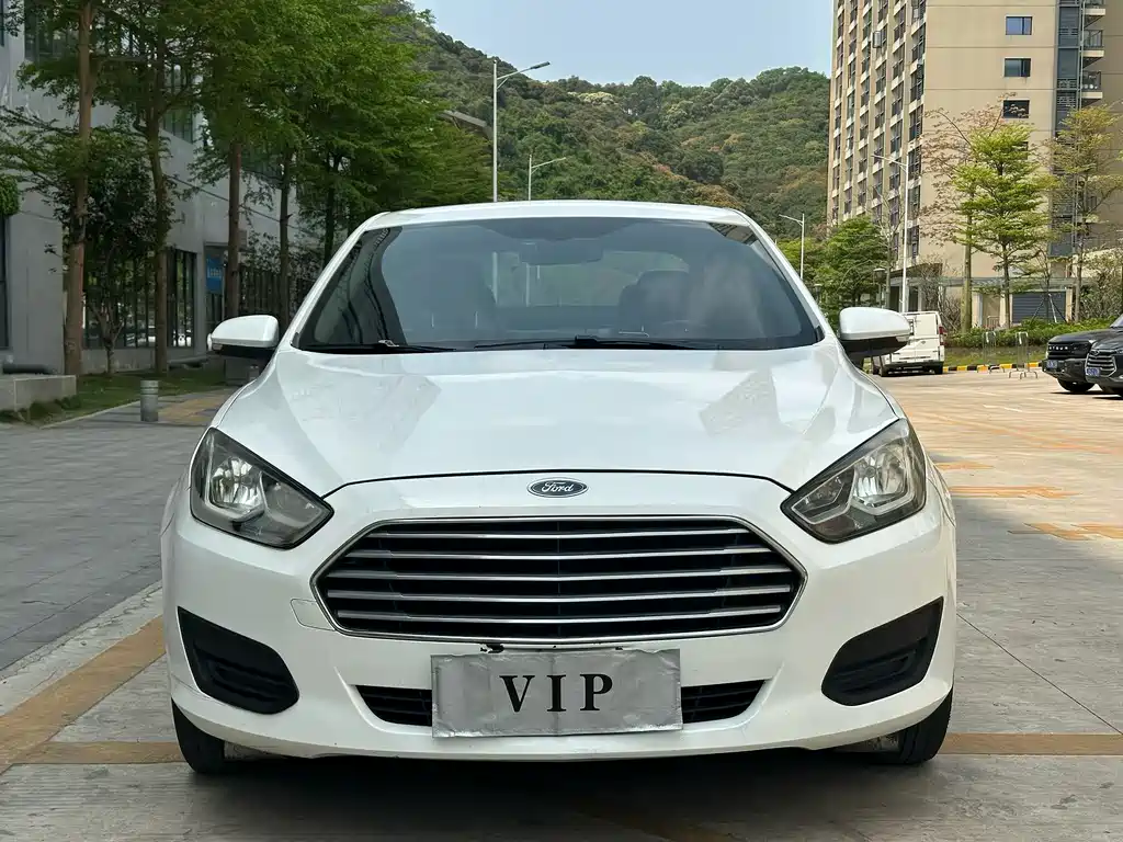Escort 2017 1.5L automatic comfort model купить на сайте DeffCars