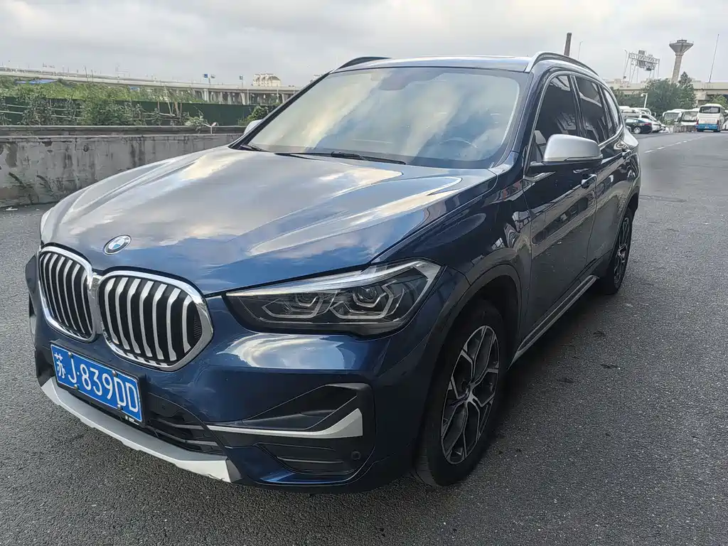 BMW X1 2021 sDrive20Li Exclusive Model купить на сайте DeffCars