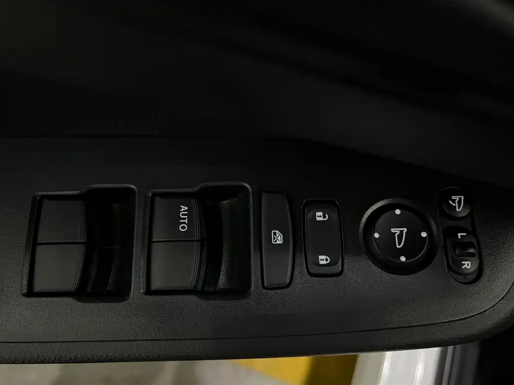 Honda XR-V 2023 1.5L CVT thermal version купить на сайте DeffCars
