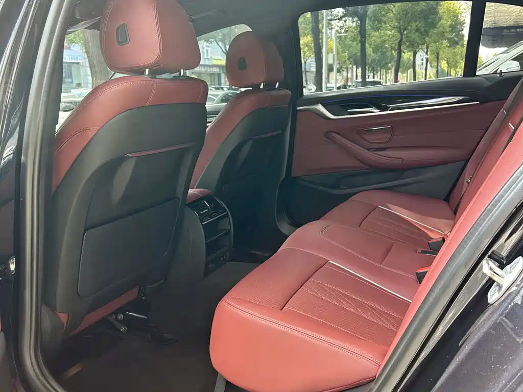 BMW 5 Series 2022 facelift 525Li M Sports Package купить на сайте DeffCars