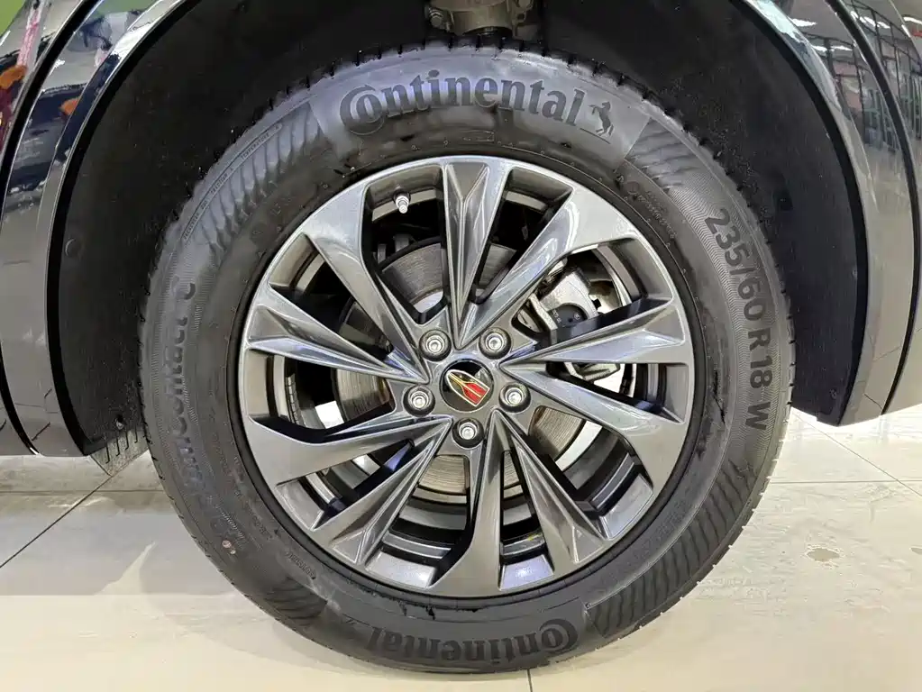 Hongqi HS5 2023 2.0T Qixiang Pro version купить на сайте DeffCars