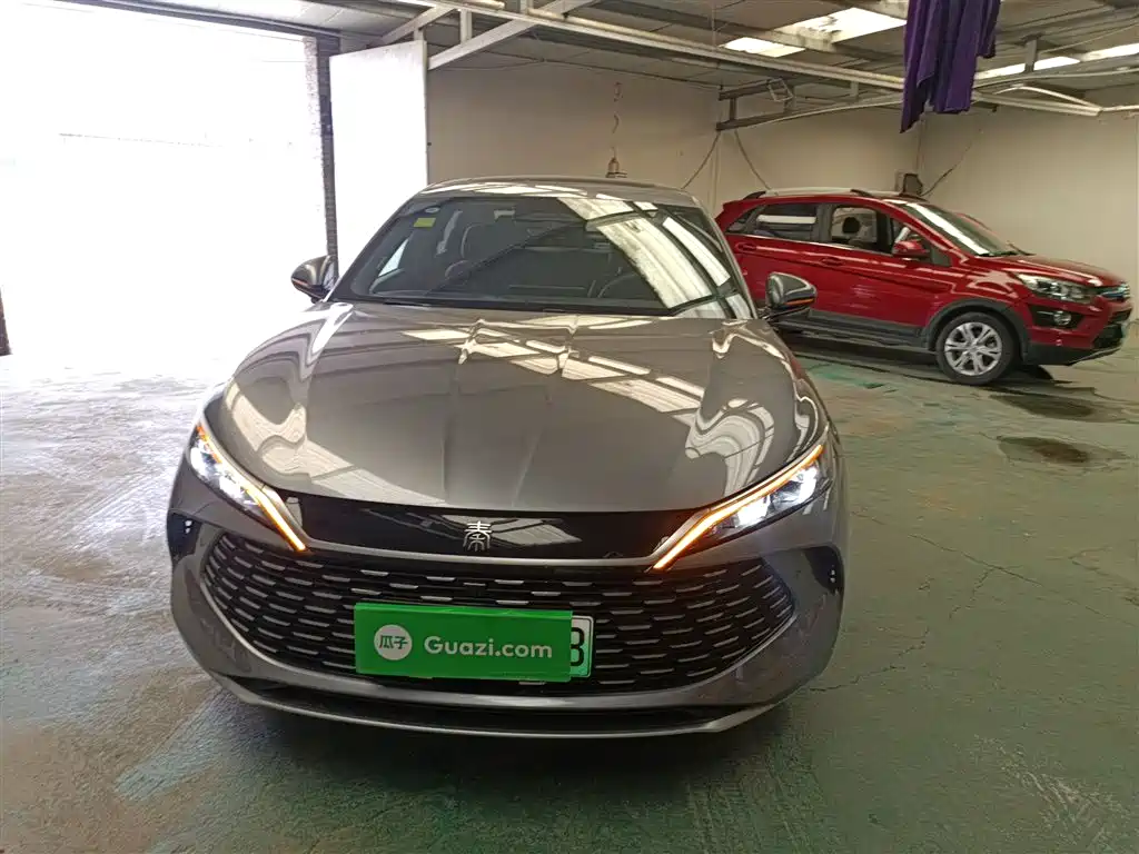 Qin L 2025 DM-i Smart Driving Edition 80KM Transcendent Type купить на сайте DeffCars