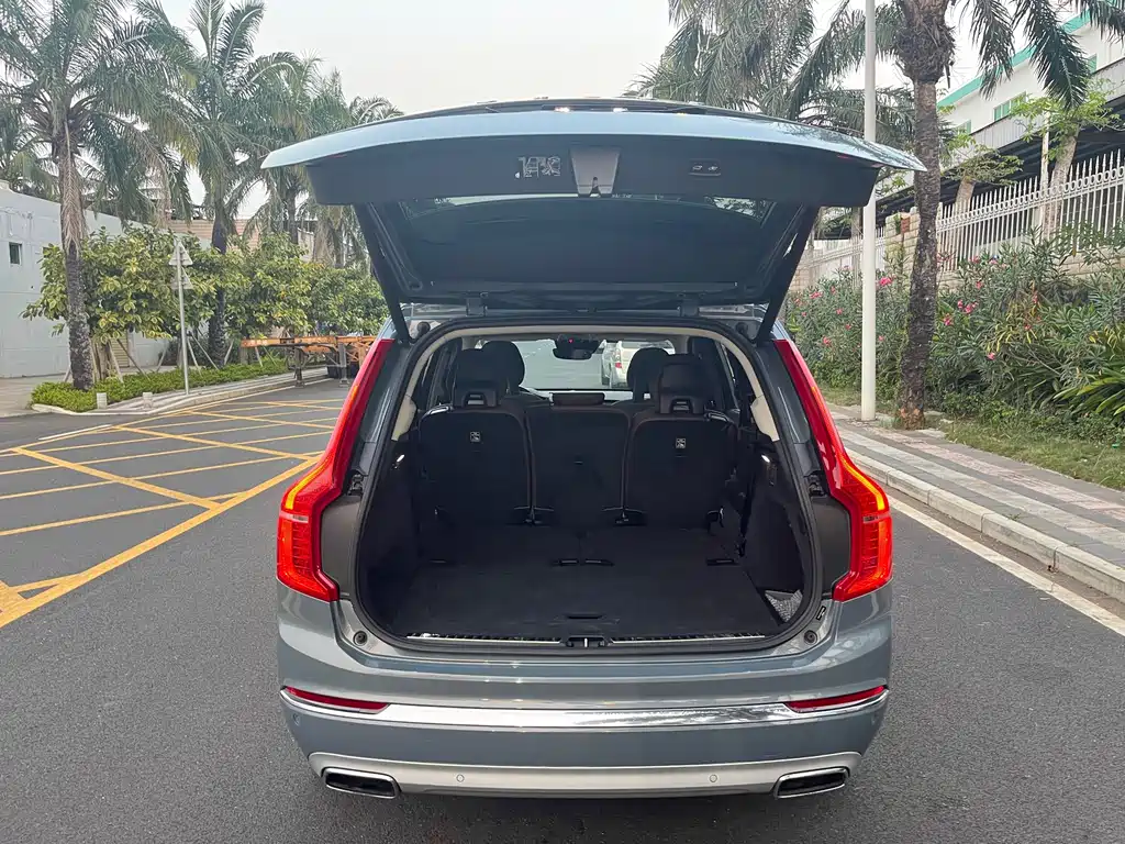 Volvo XC90 2020 T6 Zhiyi Luxury Edition 7 seats купить на сайте DeffCars