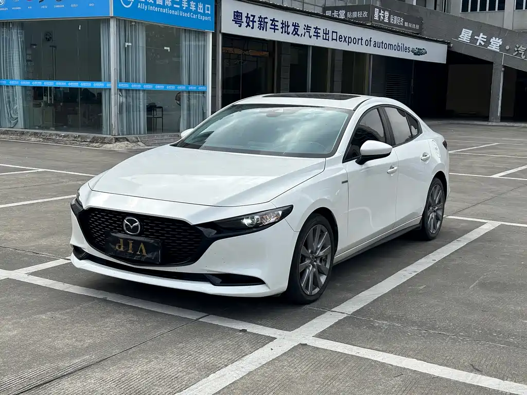 Mazda3 Angkesela 2022 2.0L Automatic Premium Edition купить на сайте DeffCars