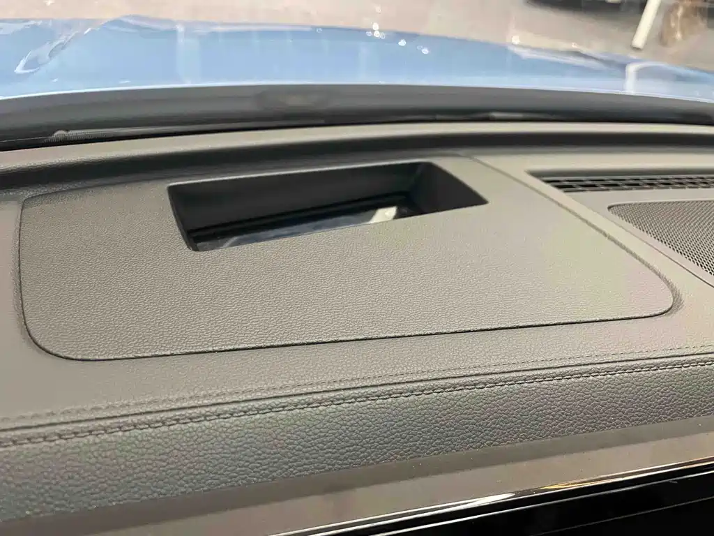 Tiguan L 2024 PRO 380TSI four-wheel drive R-Line Zhizun Edition купить на сайте DeffCars