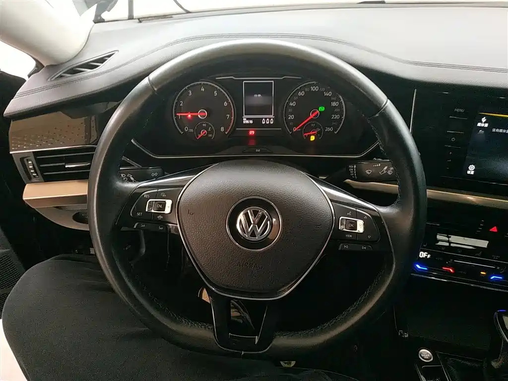Passat 2020 280TSI Elite Edition National VI купить на сайте DeffCars