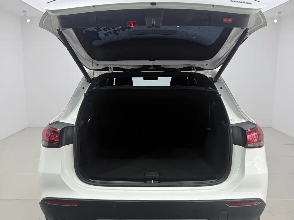 Mercedes GLA 2020 Model 180 купить на сайте DeffCars
