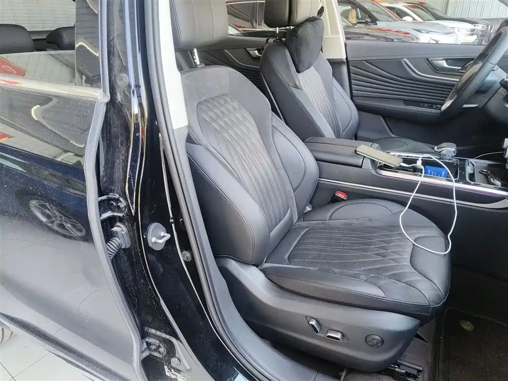 Hongqi HS5 2023 2.0T four-wheel drive Qixiang Pro version купить на сайте DeffCars
