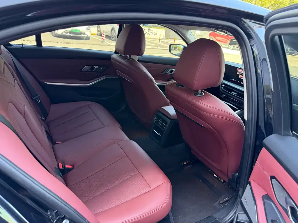 BMW 3 Series 2025 330Li M Sports Night Package купить на сайте DeffCars