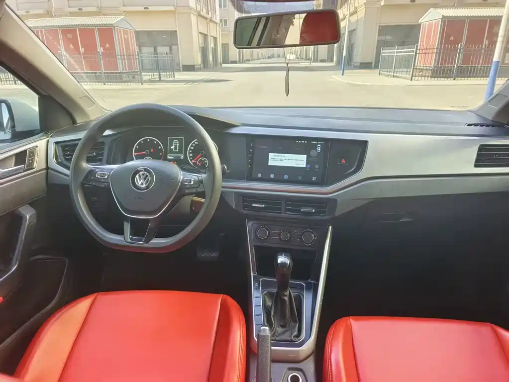 Polo 2019 Plus 1.5L Automatic Panoramic Enjoyment Edition купить на сайте DeffCars