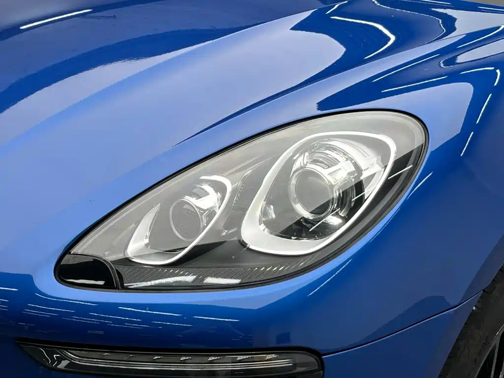 Macan 2017 Macan 2.0T купить на сайте DeffCars
