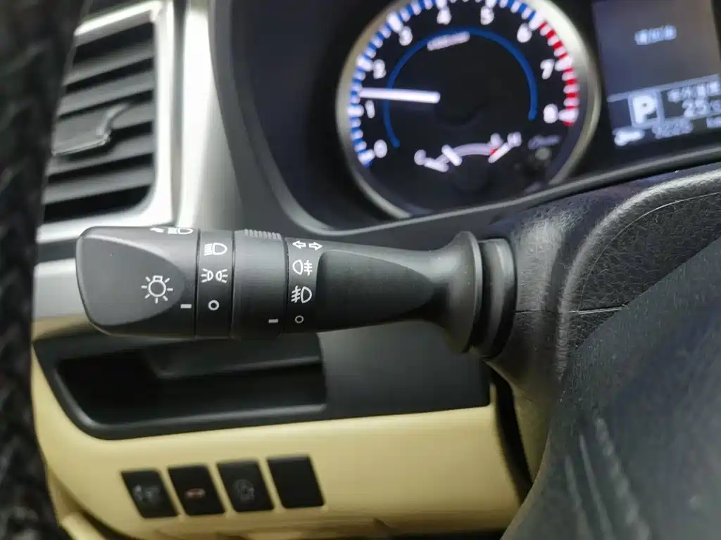 Highlander 2021 2.0T two-wheel drive elite version 5 seats купить на сайте DeffCars