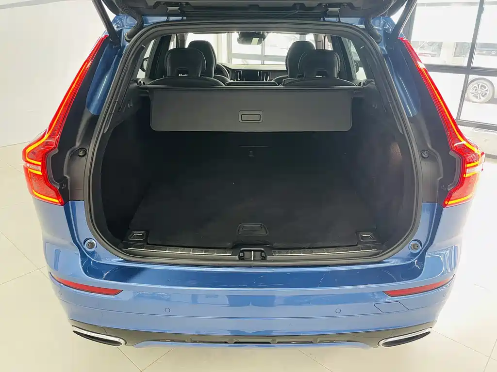 Volvo XC60 Plug-in Hybrid 2021 T8 E-Drive Hybrid Zhiyuan Sports Edition купить на сайте DeffCars