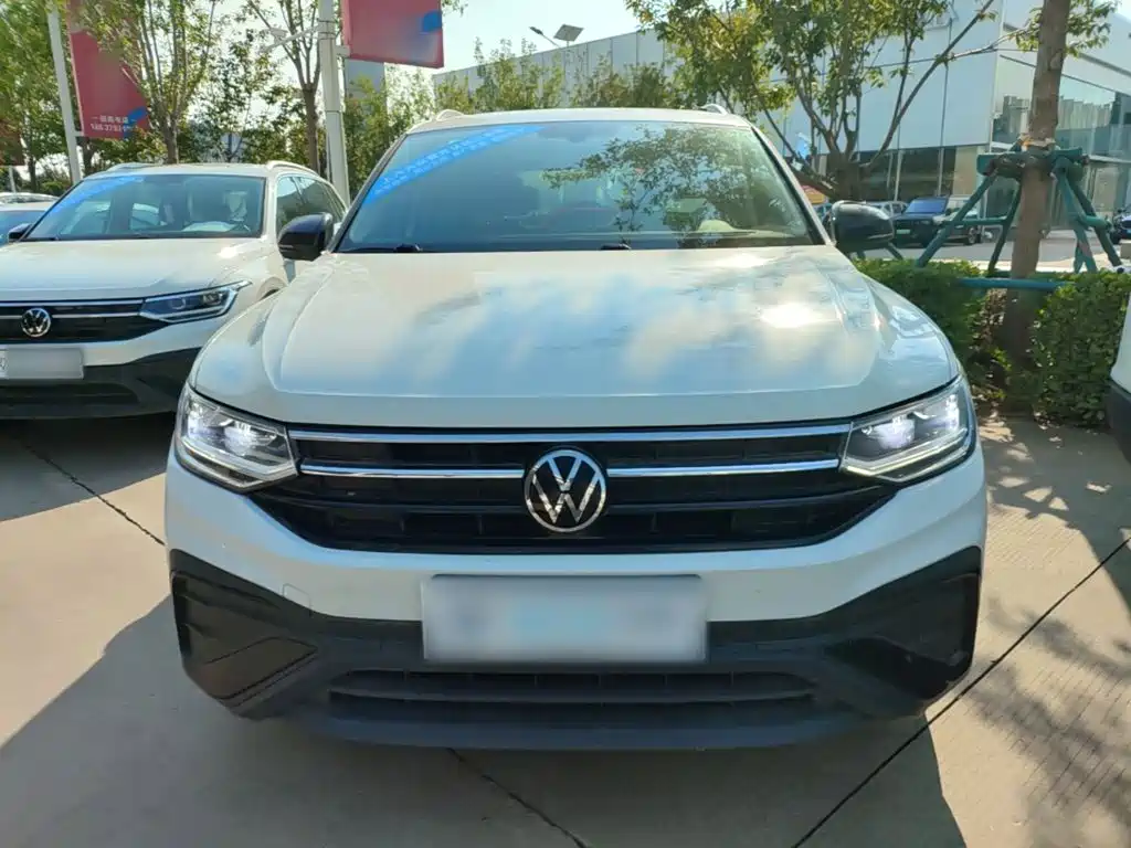 Tiguan L 2024 Outstanding Model 300TSI Automatic Two-wheel Drive Dragon Edition купить на сайте DeffCars