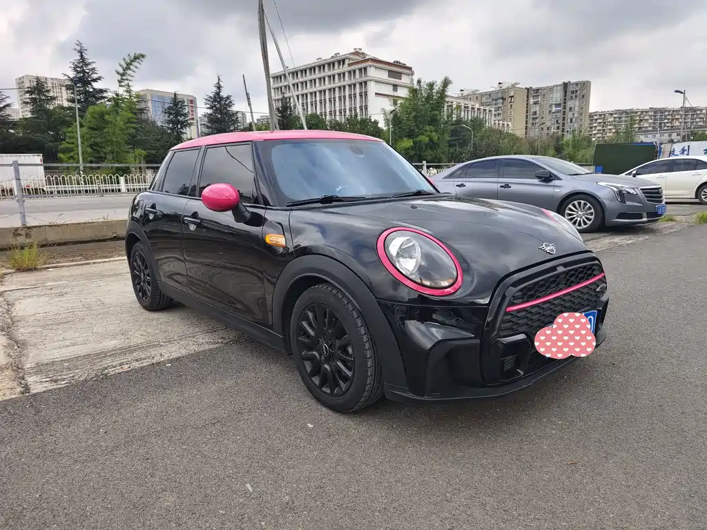 MINI 2018 1.5T ONE PLUS five-door version купить на сайте DeffCars