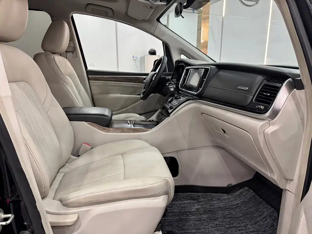 Trumpchi M8 2018 320T Exclusive Edition купить на сайте DeffCars
