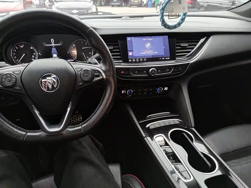 Regal 2020 GS 28T Premium Model купить на сайте DeffCars