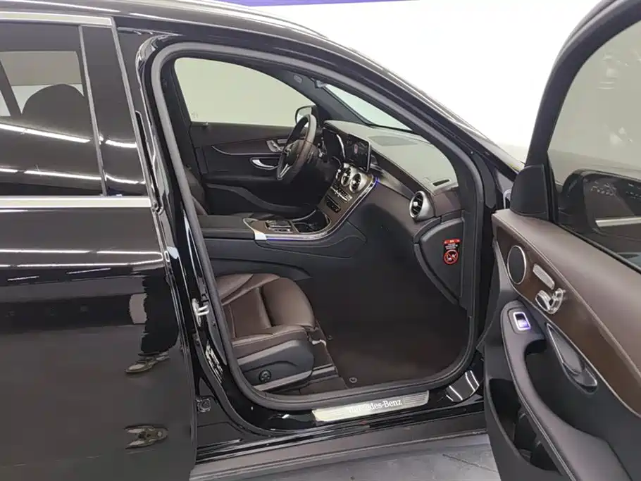 Mercedes-Benz GLC 2022 facelift GLC 260 L 4MATIC luxury model купить на сайте DeffCars