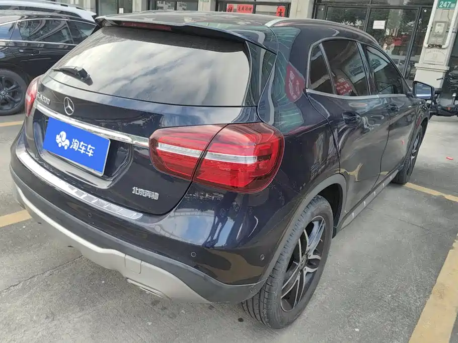 Mercedes-Benz GLA 2017 GLA 200 Fashion Model купить на сайте DeffCars