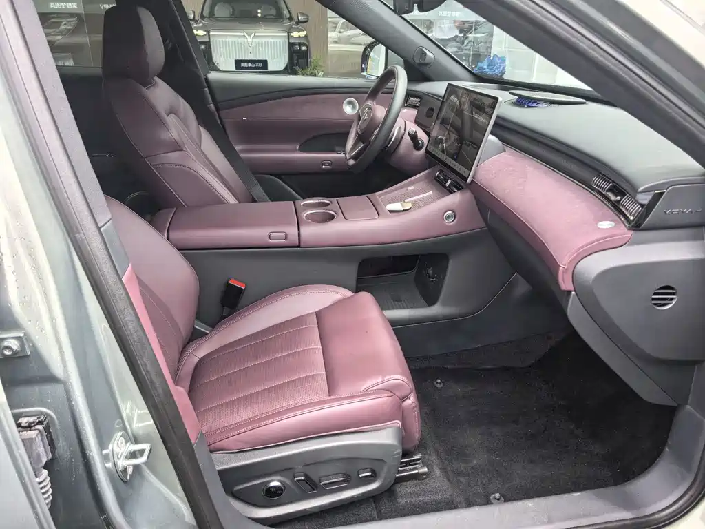 Lantu FREE 2025 FREE+ four-wheel drive Qiankun version купить на сайте DeffCars