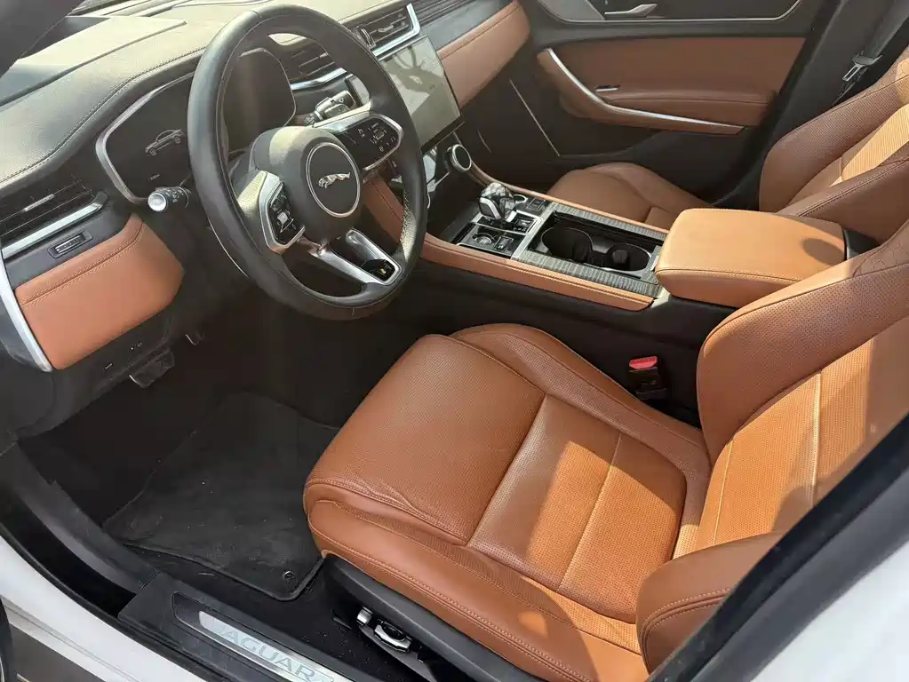 Jaguar XFL 2022 XFL 2.0T P300 four-wheel drive flagship sports version купить на сайте DeffCars