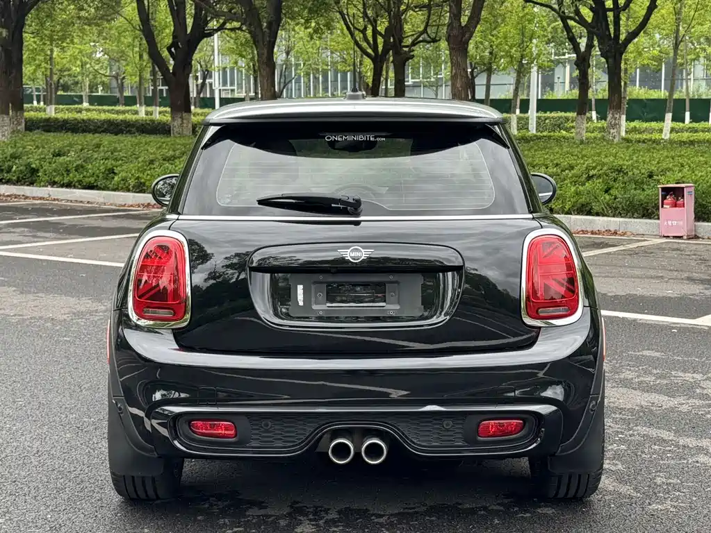 MINI 2019 2.0T COOPER S Artist купить на сайте DeffCars