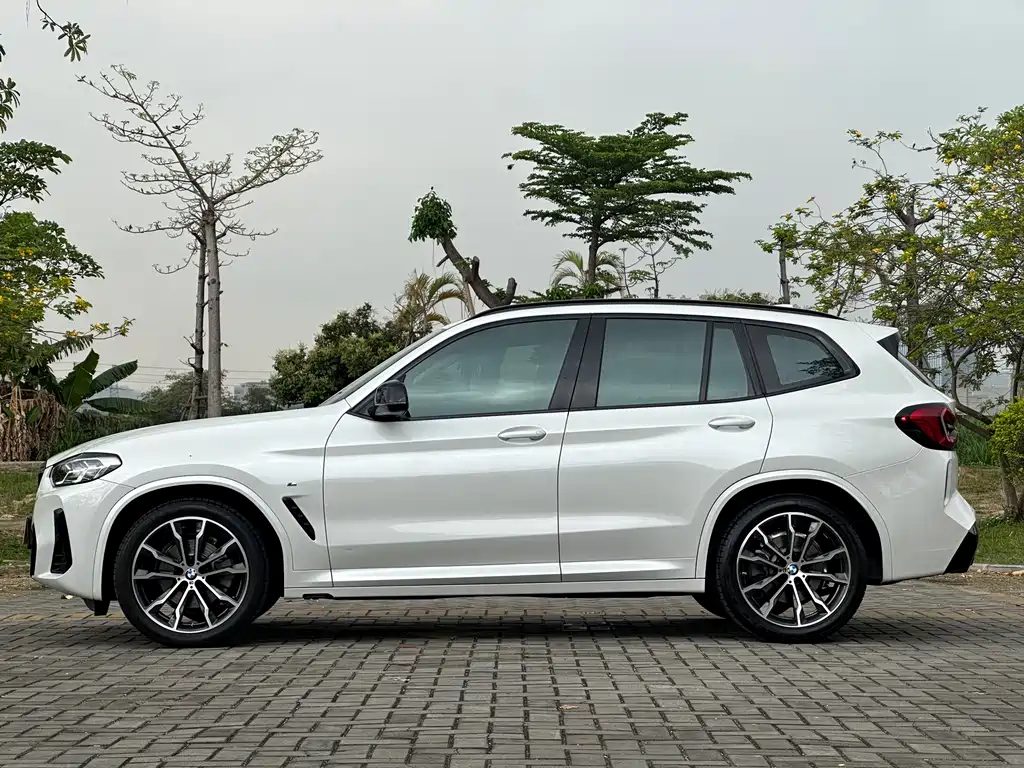 BMW X3 2022 Facelift xDrive30i Leading M Night Package купить на сайте DeffCars