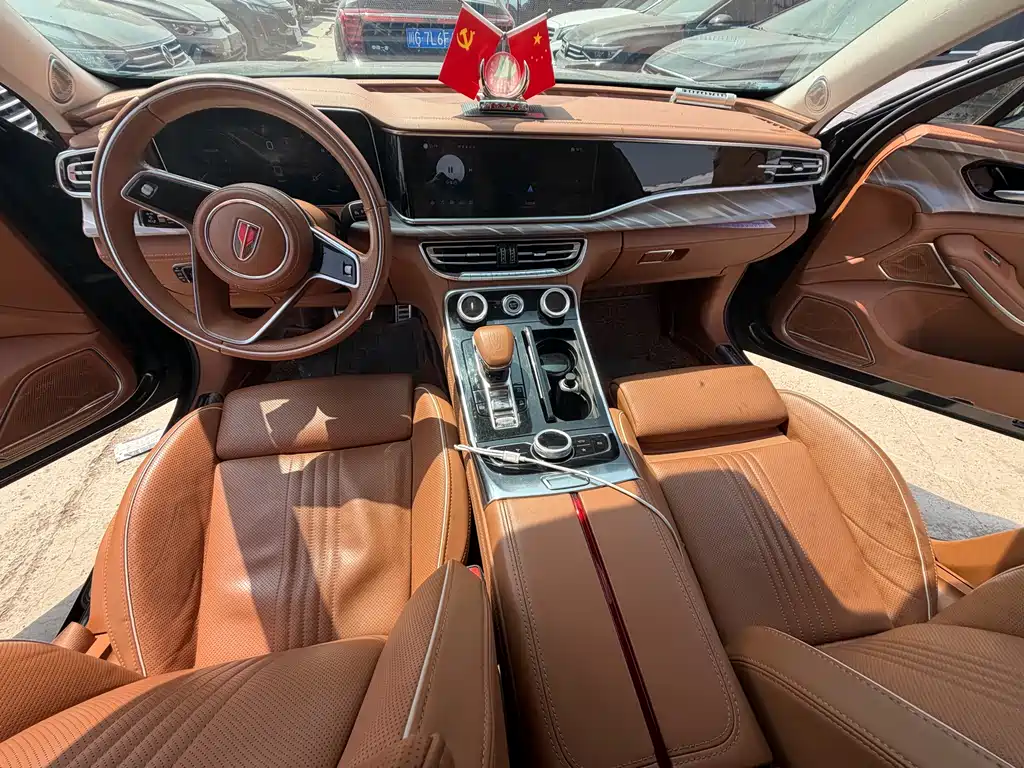 Hongqi H9 2020 2.0T Zhilian Qichang Edition купить на сайте DeffCars
