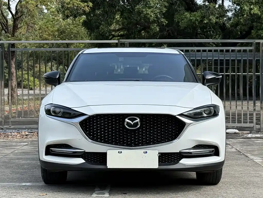 Mazda CX-4 2021 2.0L automatic two-wheel drive Blue Sky Vitality Edition купить на сайте DeffCars