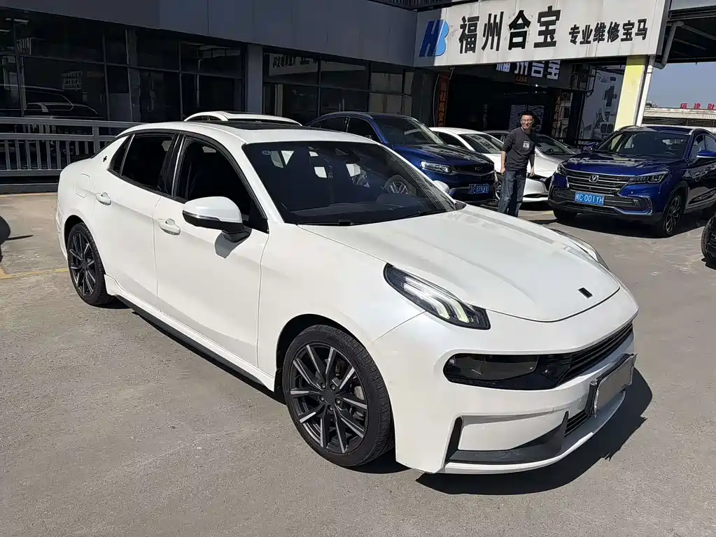 Lynk & Co 03 2019 03+ 2.0TD Automatic Wind Control Edition купить на сайте DeffCars