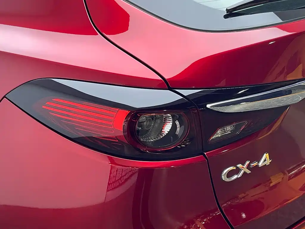Mazda CX-4 2020 2.0L automatic two-wheel drive Blue Sky Vibrant Edition купить на сайте DeffCars