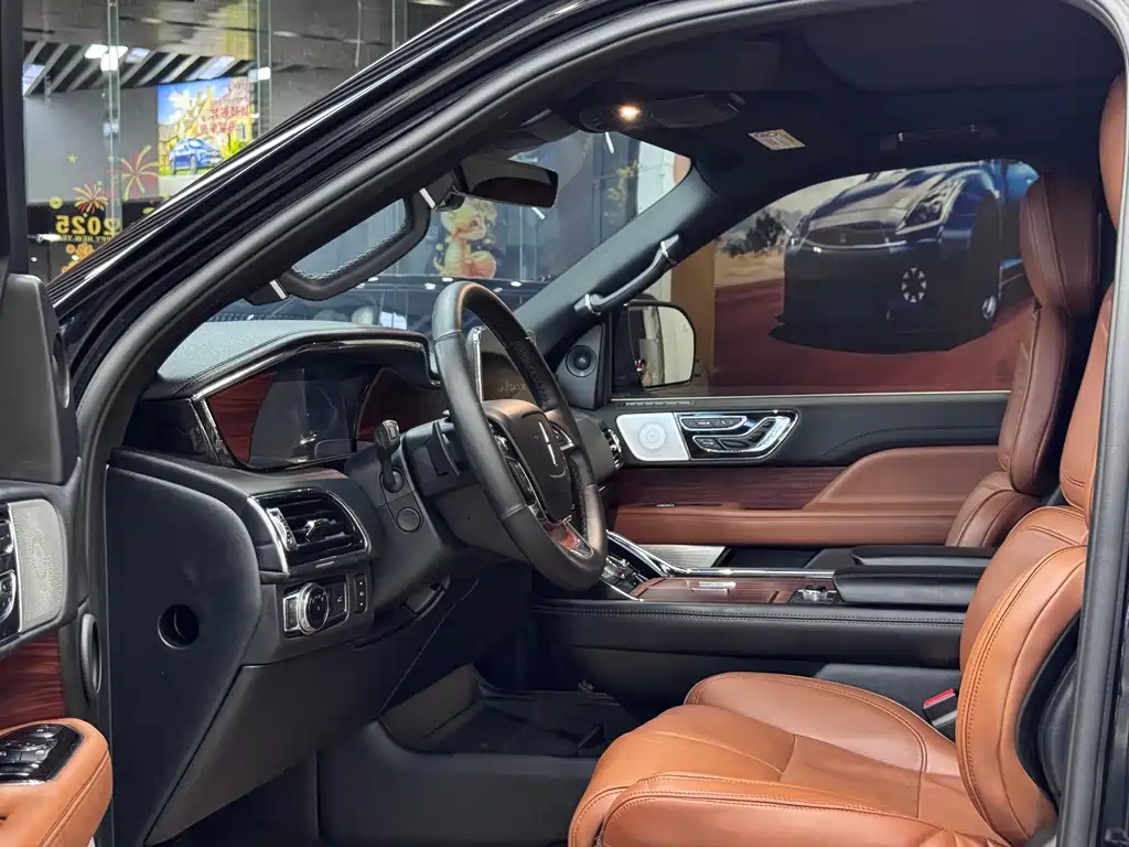 Navigator 2019 3.5T Honor Edition National VI купить на сайте DeffCars