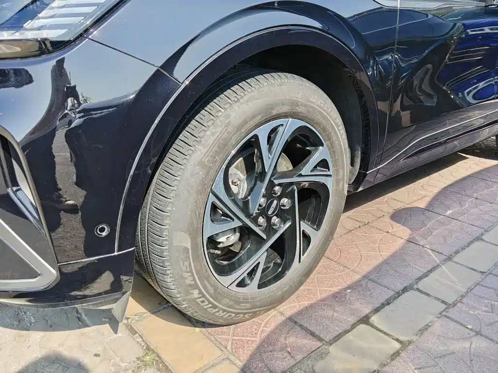 Voyager 2025 2.0T four-wheel drive Zunyi hybrid version купить на сайте DeffCars