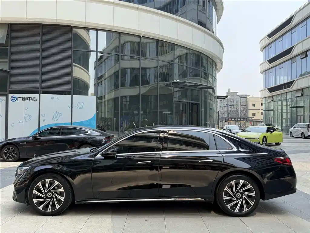 Mercedes-Benz E-Class 2024 E 300 L Luxury Model купить на сайте DeffCars