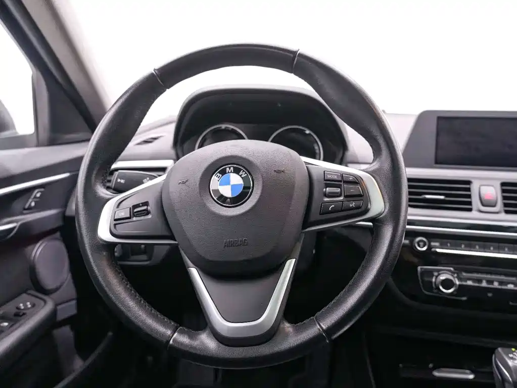 BMW 1 Series 2018 118i Sports купить на сайте DeffCars