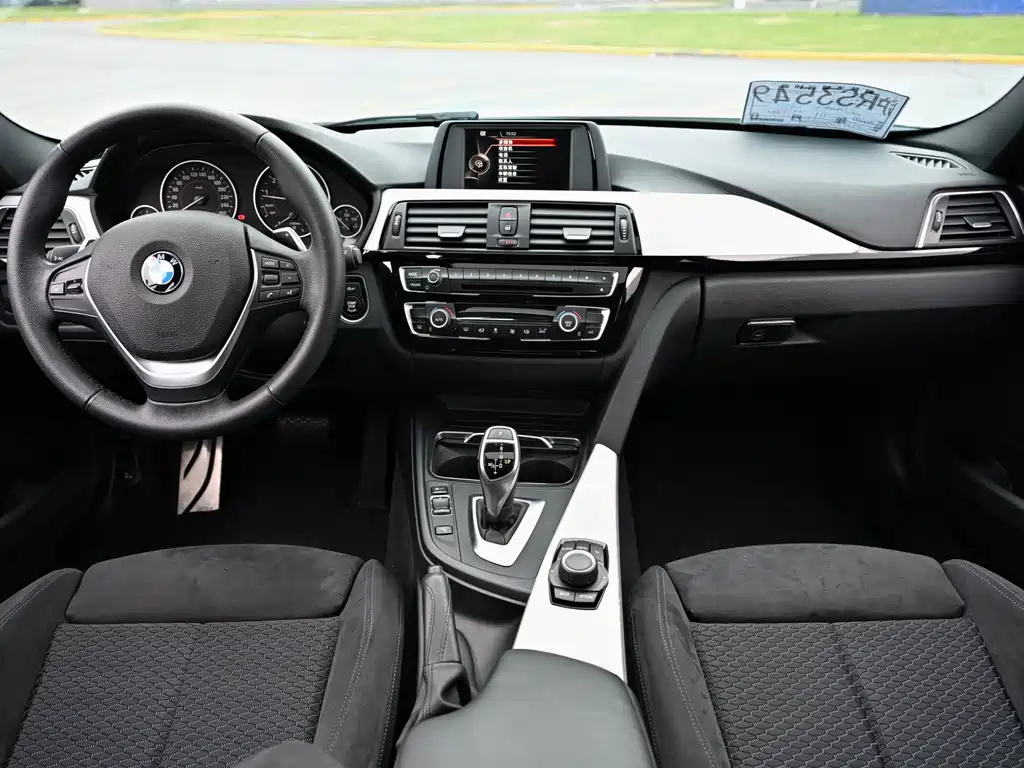 BMW 3 Series 2017 320i M Sport купить на сайте DeffCars