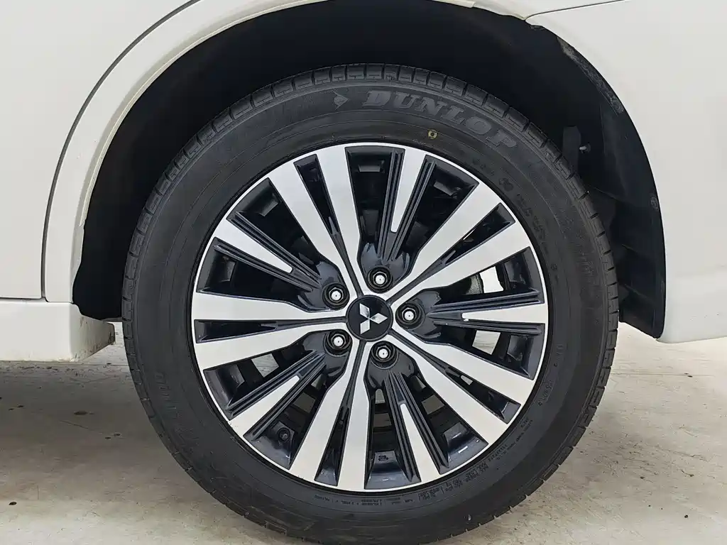 Outlander 2021 facelift 2.0L 2WD Enjoy Edition 5 seats купить на сайте DeffCars