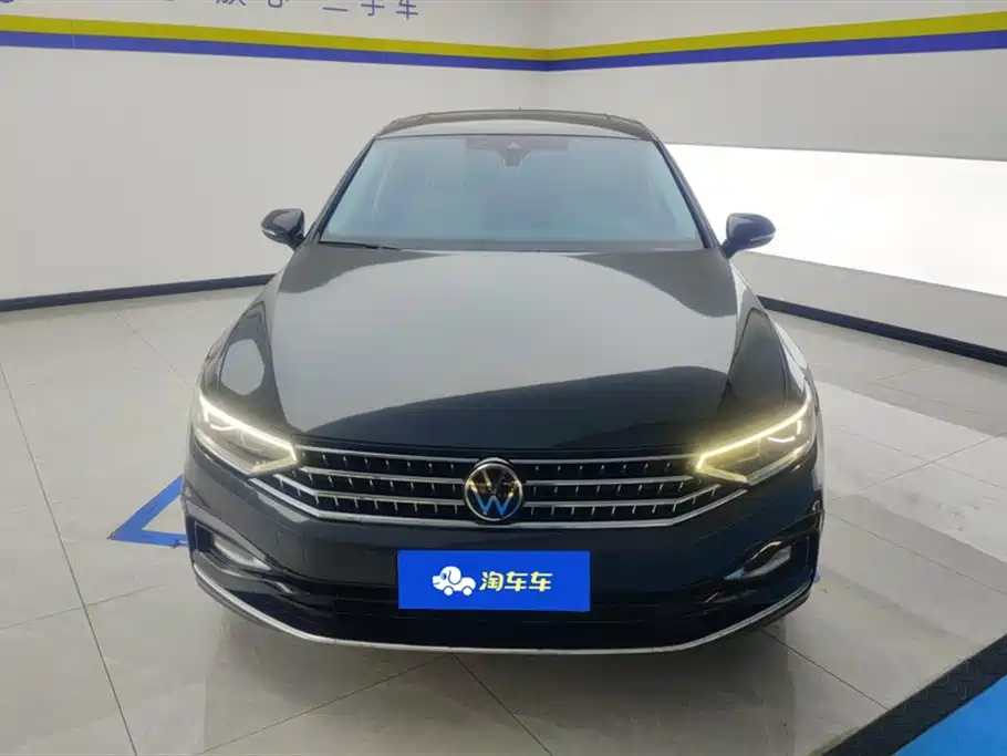 Magotan 2023 2 million commemorative edition 330TSI DSG luxury model купить на сайте DeffCars