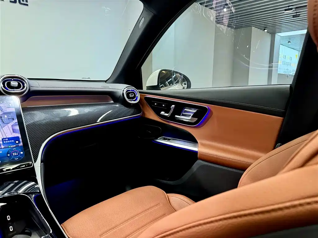 Mercedes-Benz GLC 2025 GLC 260 L 4MATIC luxury model купить на сайте DeffCars