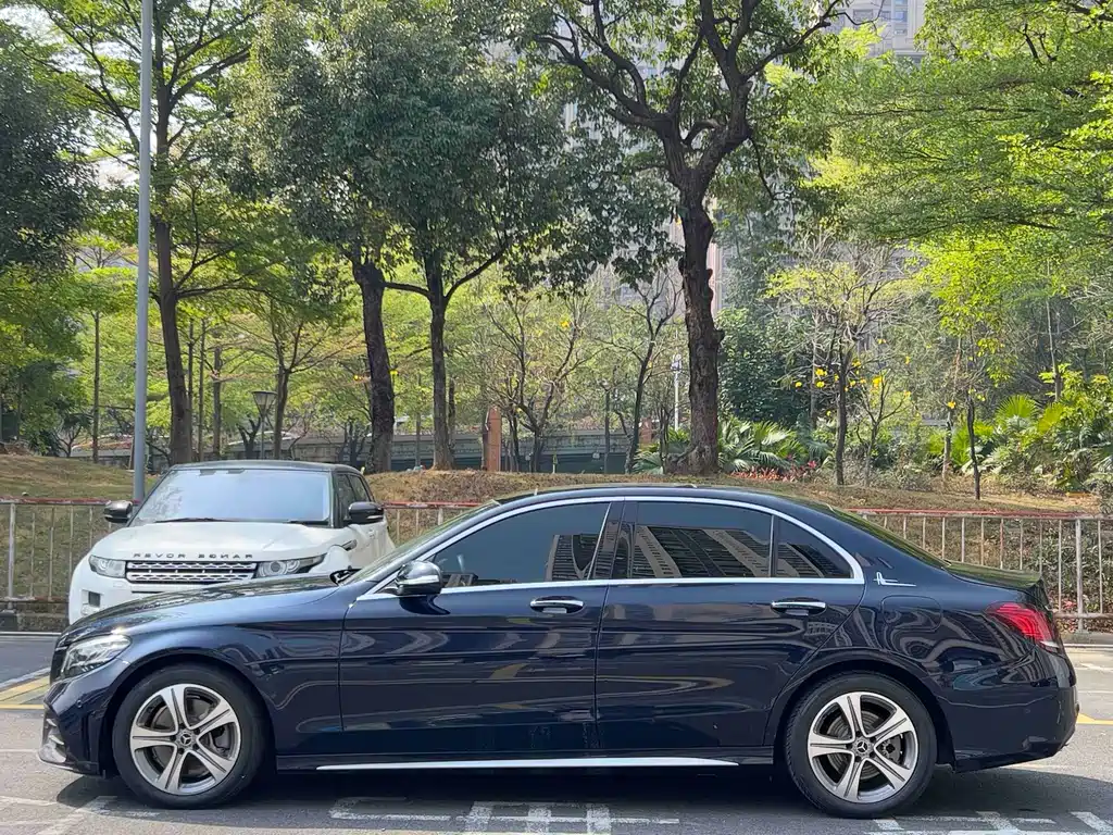 Mercedes-Benz C-Class 2019 facelift C 260 L sports version купить на сайте DeffCars