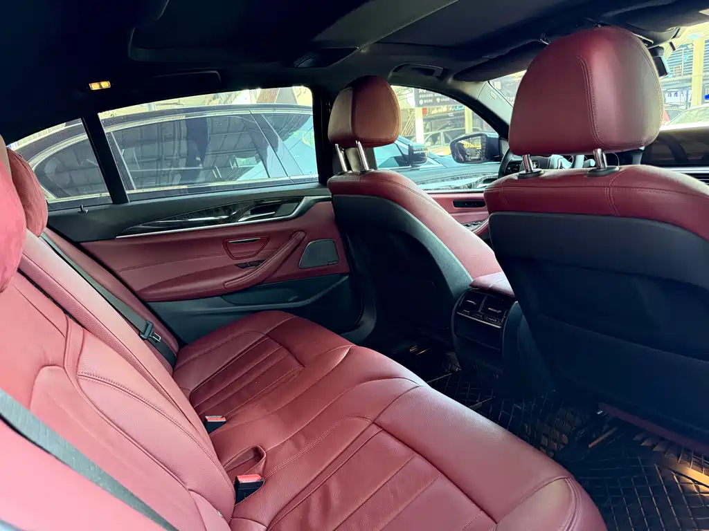 BMW 5 Series 2018 facelift 530Li leading model luxury package купить на сайте DeffCars