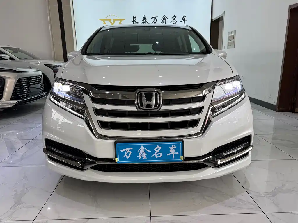 Alison 2019 2.0L Hybrid Deluxe Edition купить на сайте DeffCars