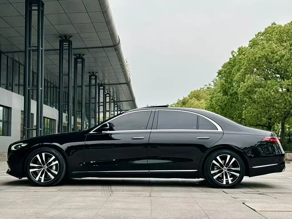 Mercedes-Benz S-Class 2023 S 400 L Luxury Model купить на сайте DeffCars