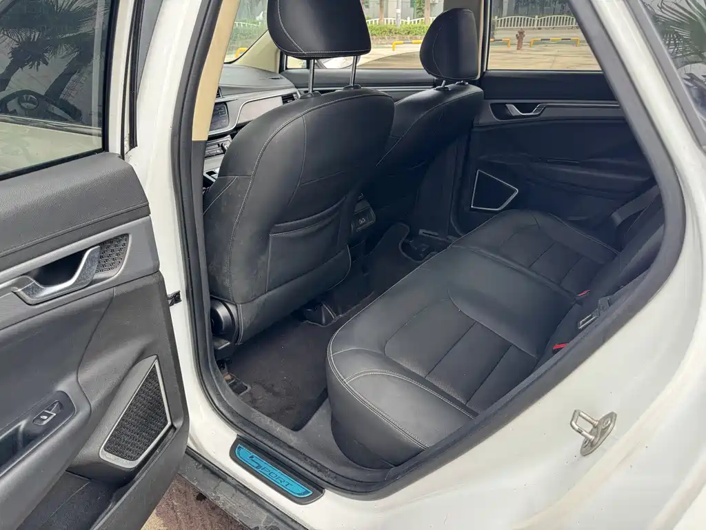 Emgrand GS 2018 Sports Edition 1.8L Automatic Style купить на сайте DeffCars