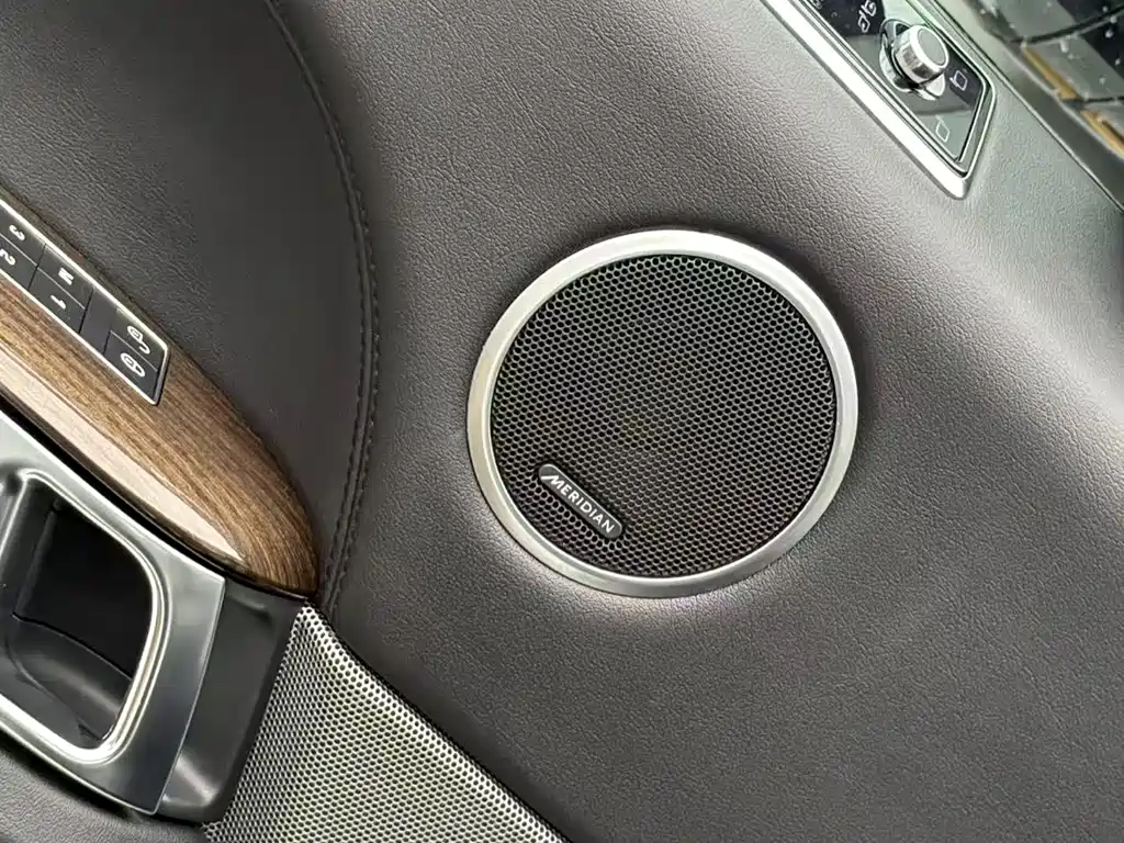 Range Rover Sport New Energy 2019 P400e HSE купить на сайте DeffCars